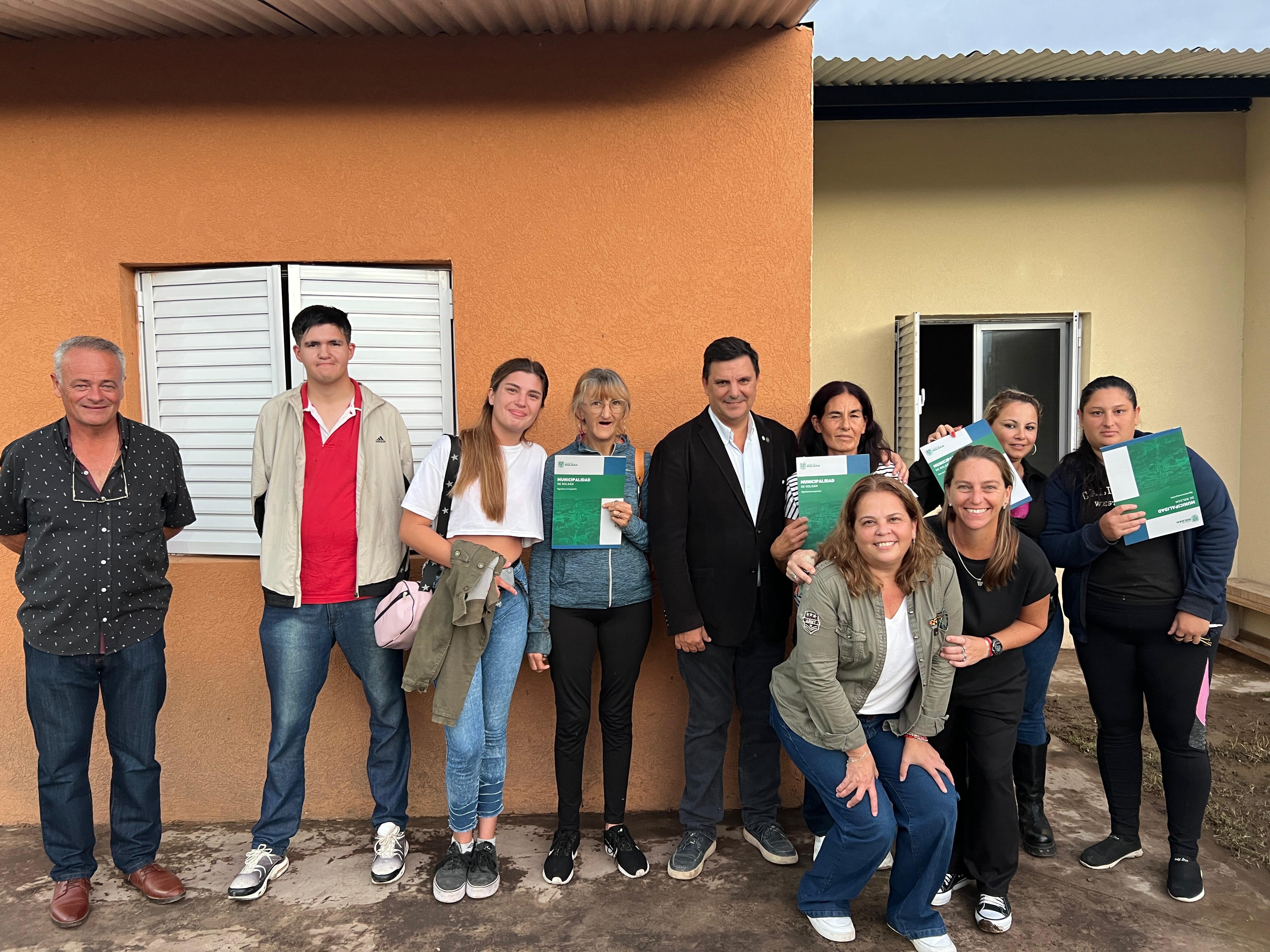 La Municipalidad de Roldán entregó seis viviendas que la gestión de Pedretti dejó inconclusas 
